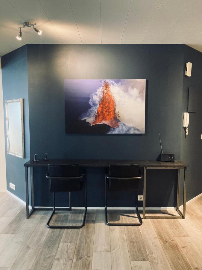 אקורירי Downtown North Apartment מראה חיצוני תמונה
