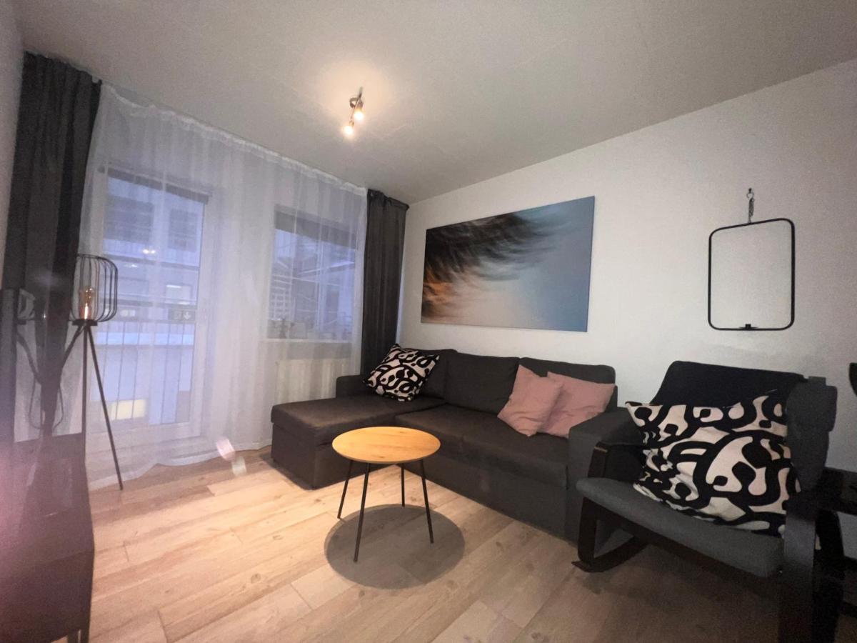 אקורירי Downtown North Apartment מראה חיצוני תמונה